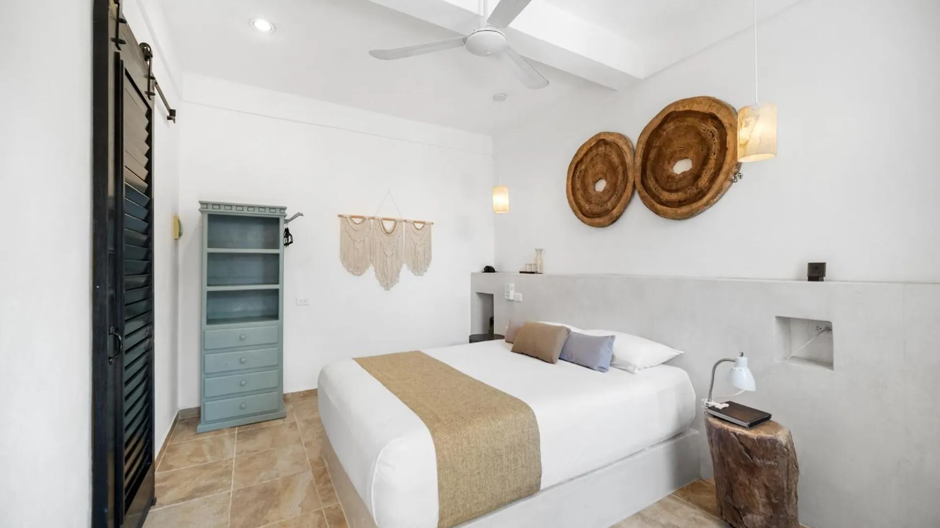 Xhule Holbox Hotel