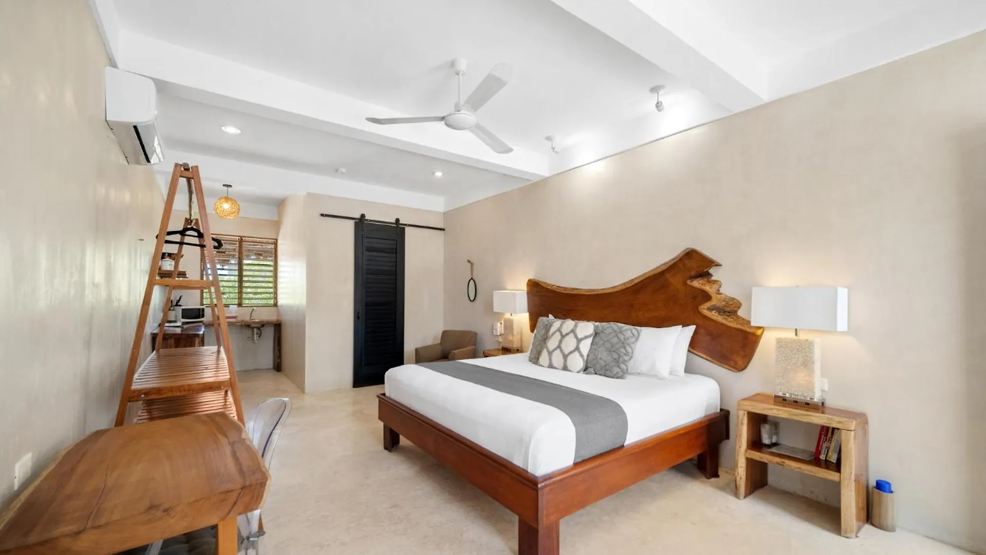 Xhule Holbox Hotel