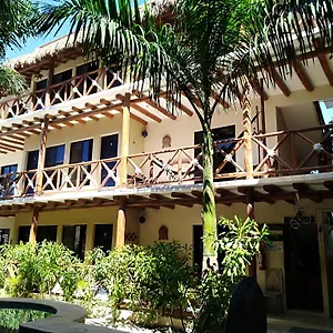 La Constanza De Rulo Isola Holbox